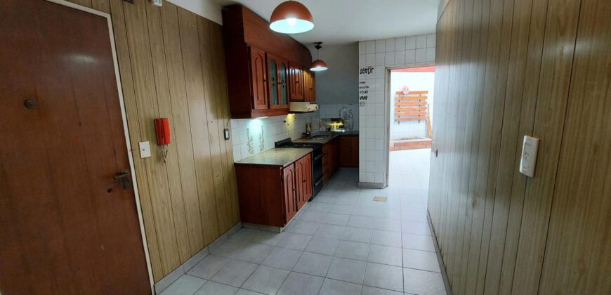 AV. CASEROS al 3900